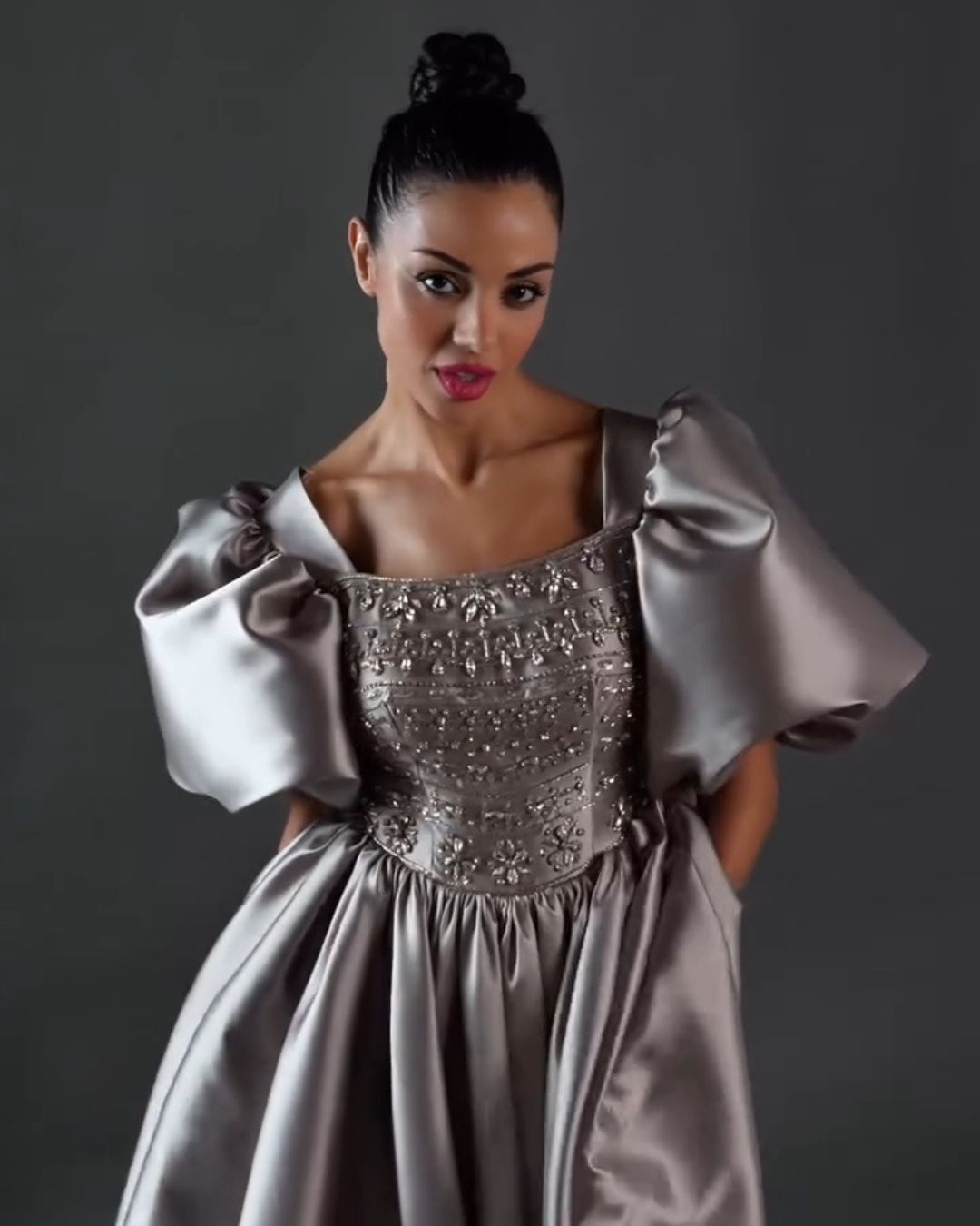 Grey embellished puffed sleeves short gathered dress