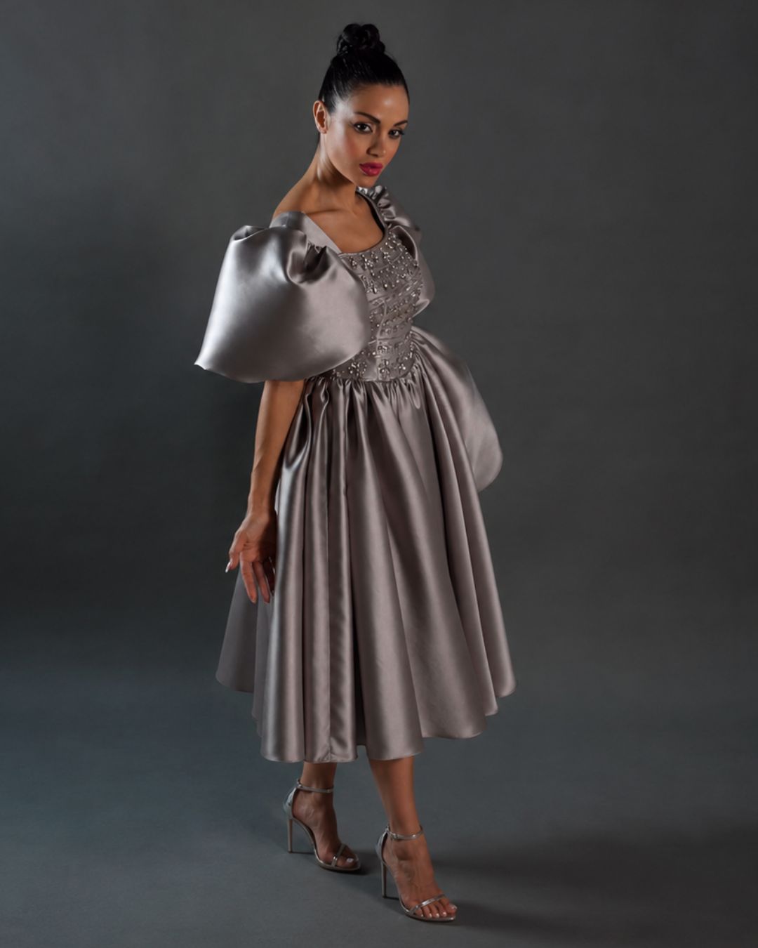 Grey embellished puffed sleeves short gathered dress